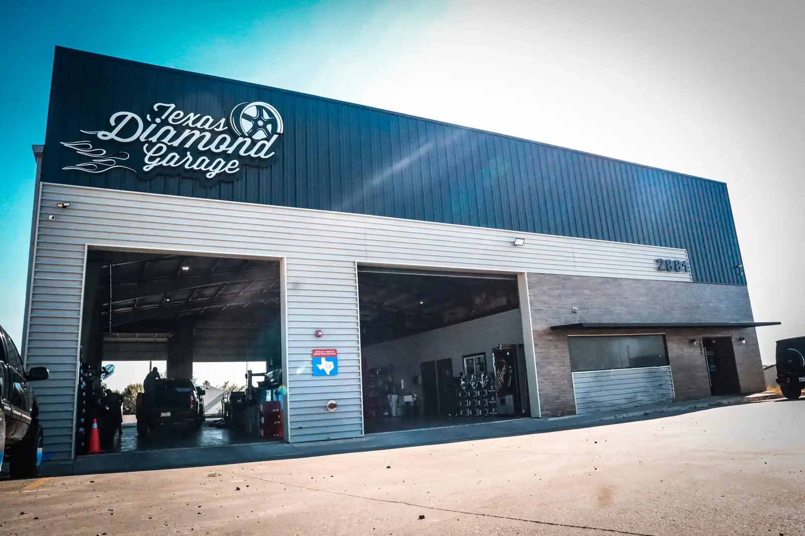Lifted truck at Texas Diamond Garage in Eagle Pass, TX
